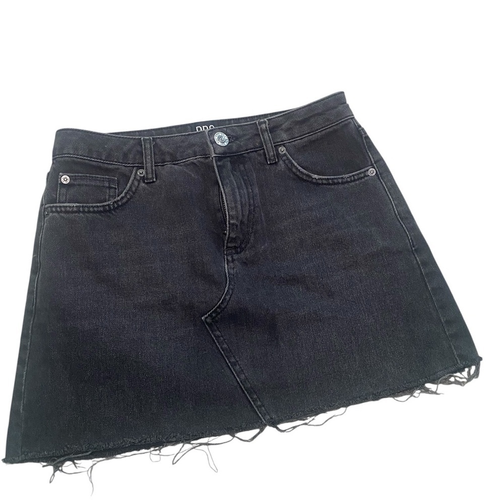 BDG Urban Outfitters Black Denim Mini Skirt – Raw Hem, Size Small